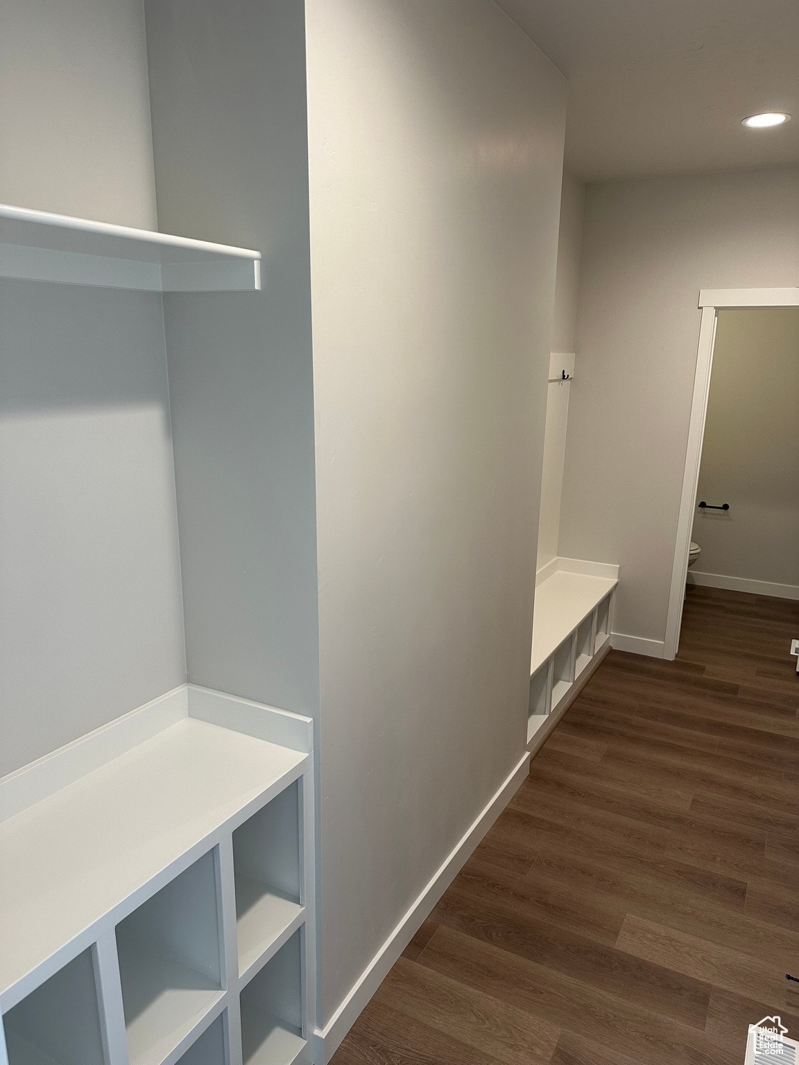 HIDDEN HOLLOW - Residential