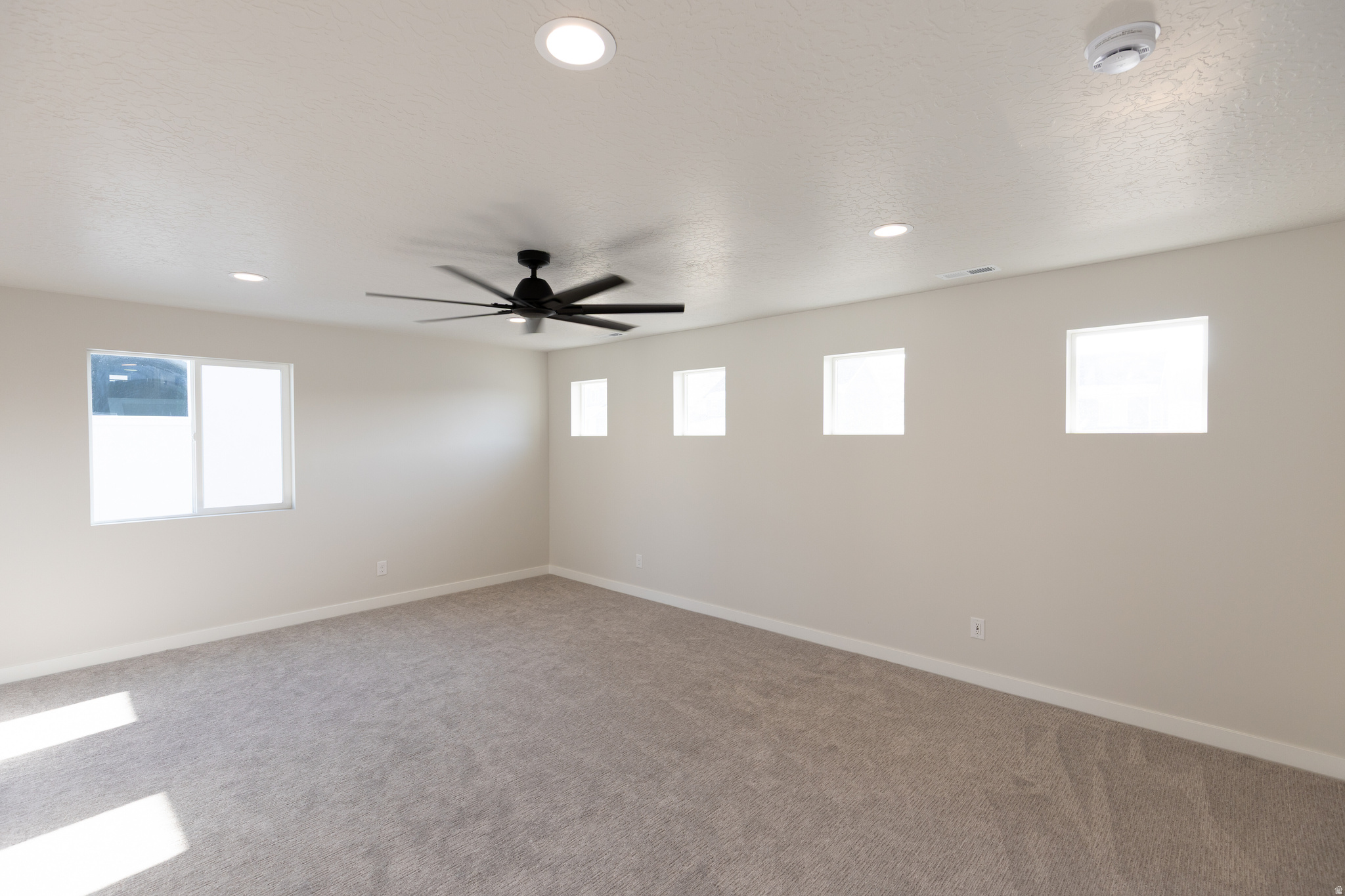 HIDDEN HOLLOW - Residential