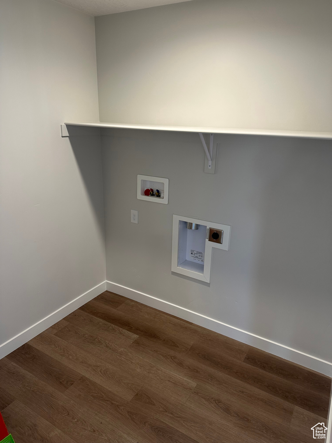 HIDDEN HOLLOW - Residential