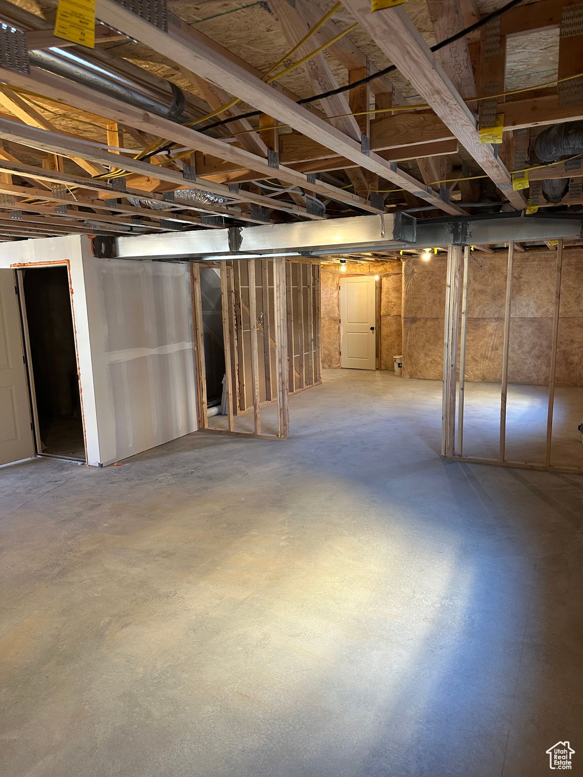 HIDDEN HOLLOW - Residential