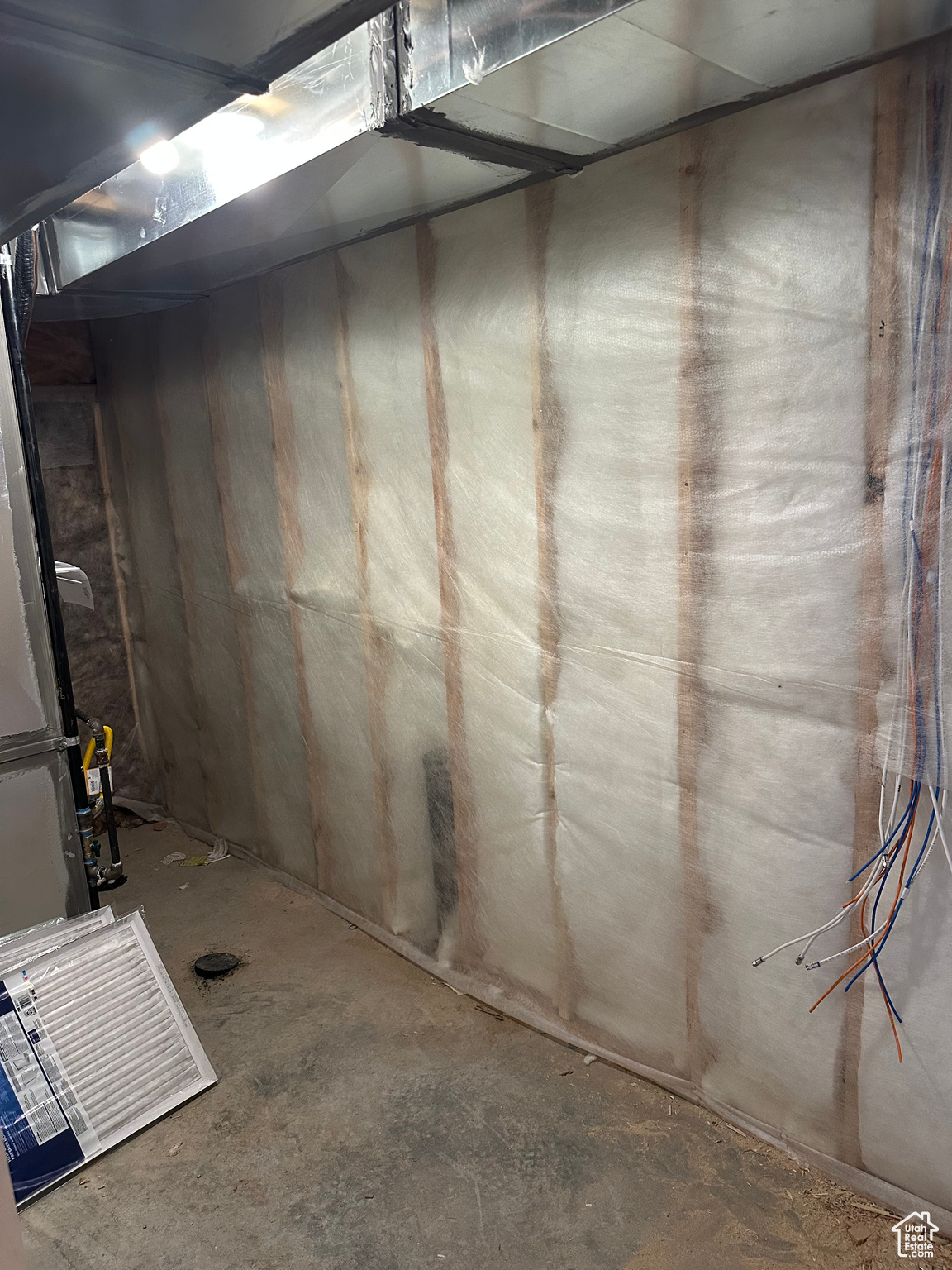 HIDDEN HOLLOW - Residential