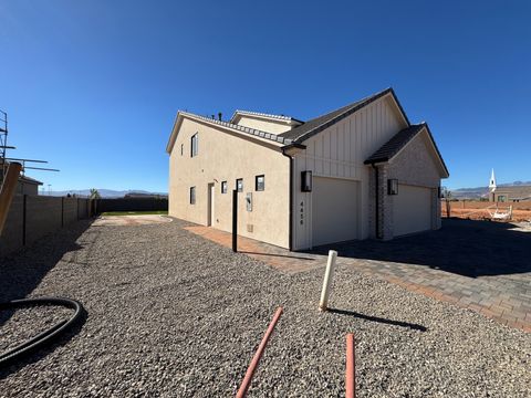 Tiny photo for 4456 S CLIMBER WHARF LN, Washington, UT 84780 (MLS # 2144945)
