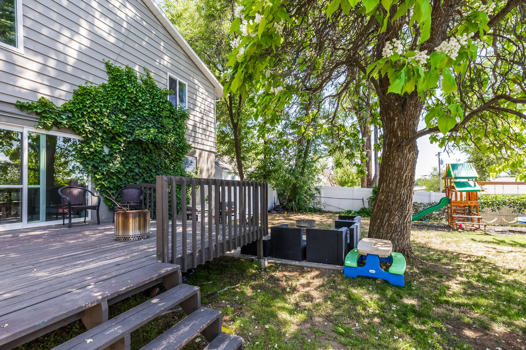 SMITH VILLAGE - Residential