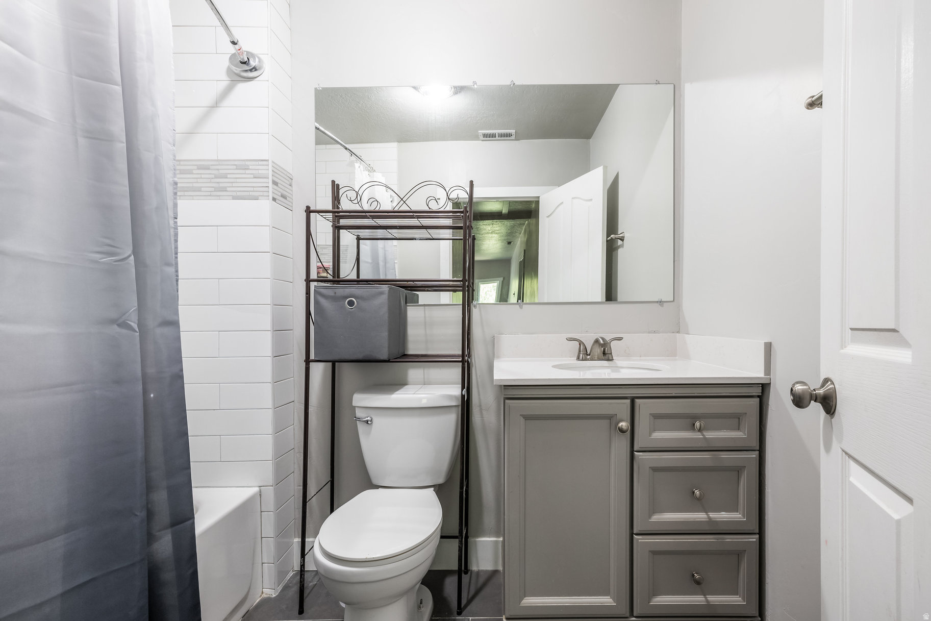 SMITH VILLAGE - Residential