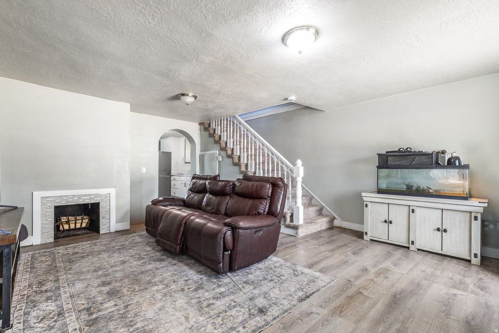 Photo of 150 S 450 E, Clearfield, UT 84015 (MLS # 2145660)
