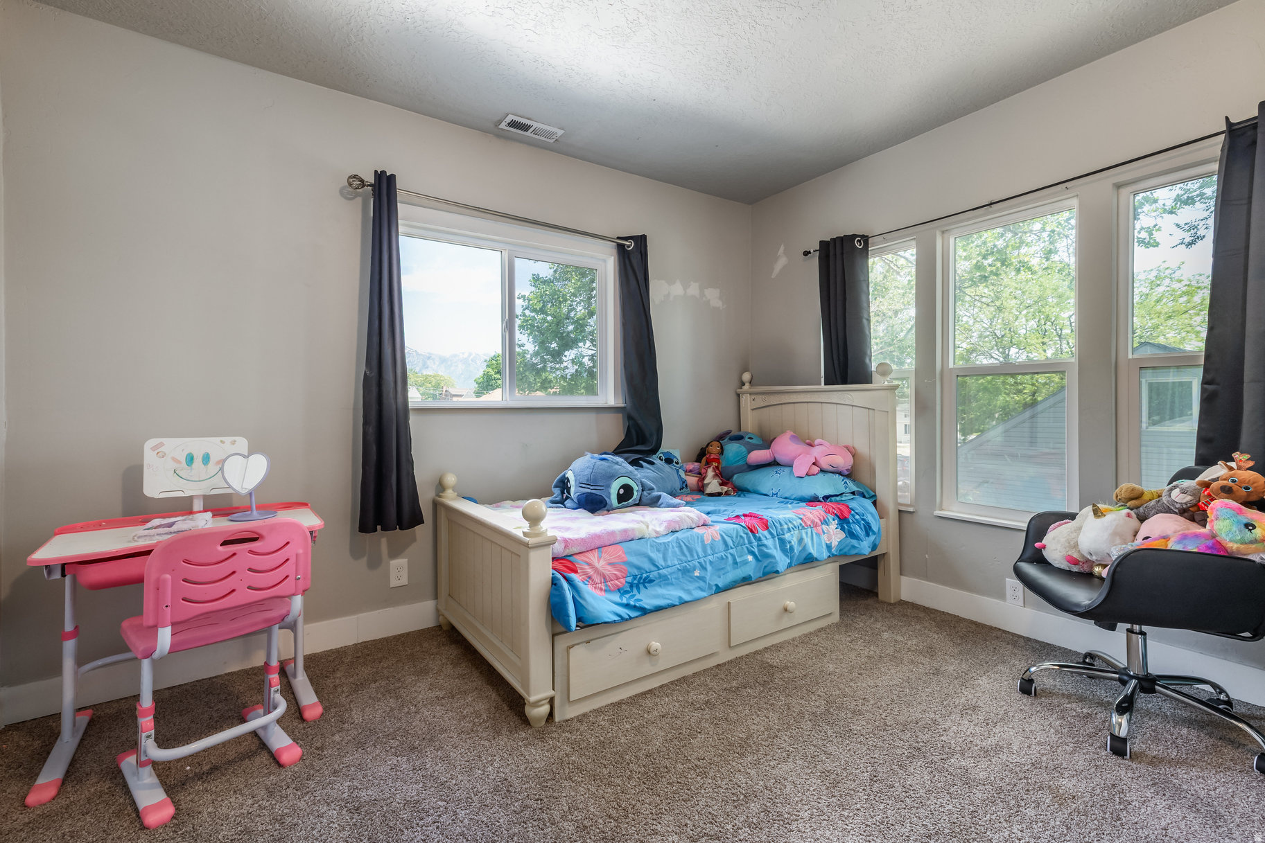 SMITH VILLAGE - Residential