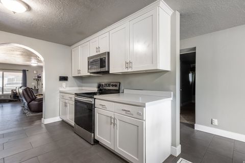 Tiny photo for 150 S 450 E, Clearfield, UT 84015 (MLS # 2145660)