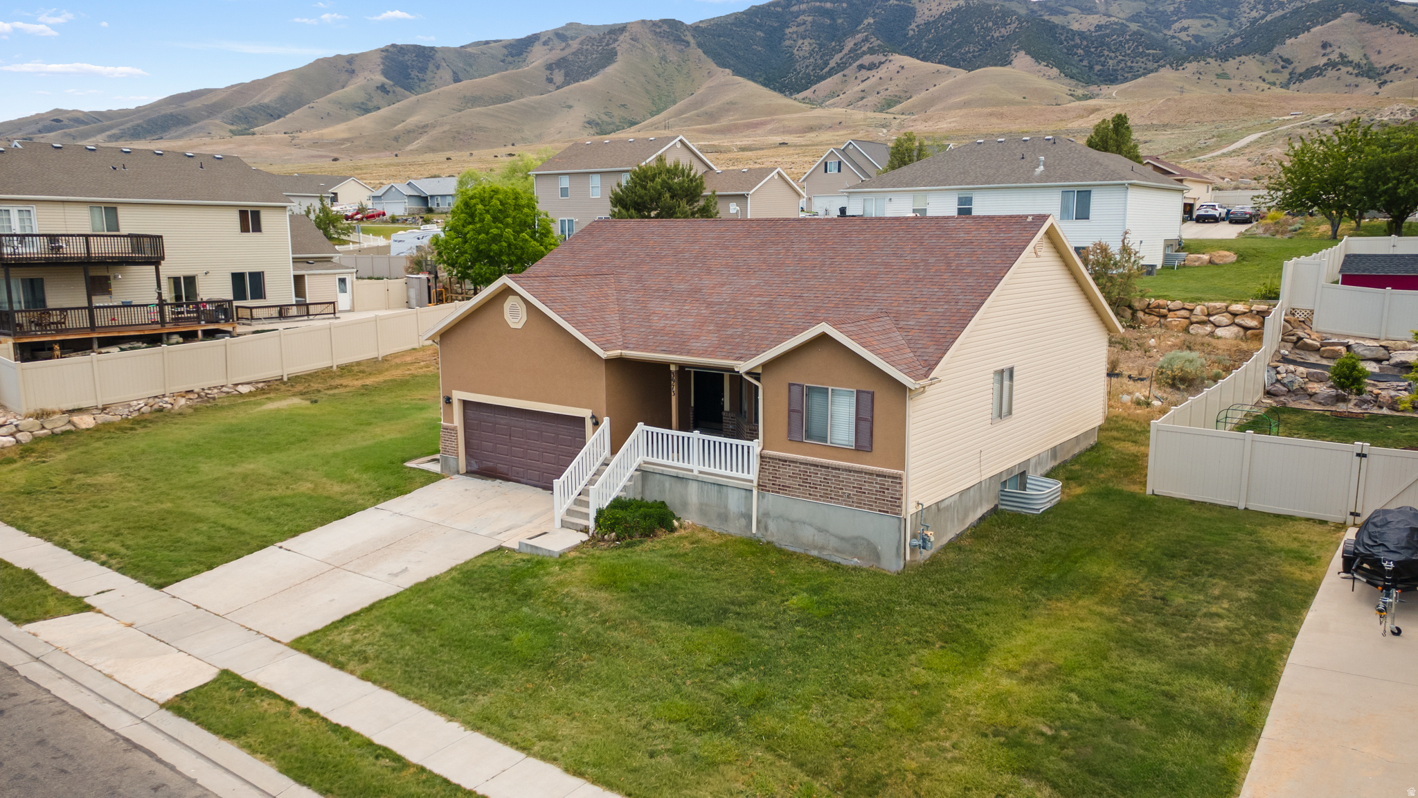 LAKE MOUNTAIN ESTATES - Residential