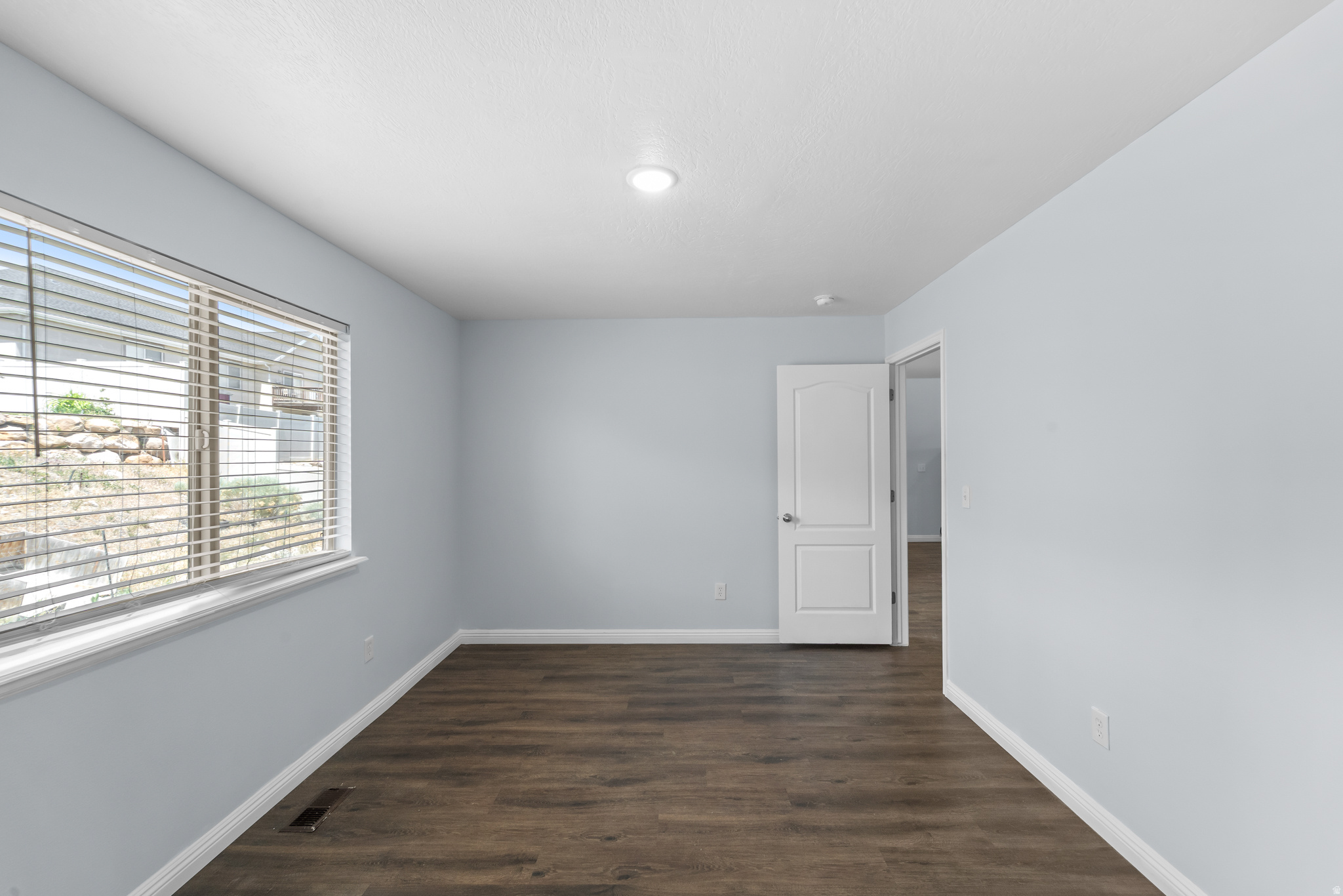 LAKE MOUNTAIN ESTATES - Residential