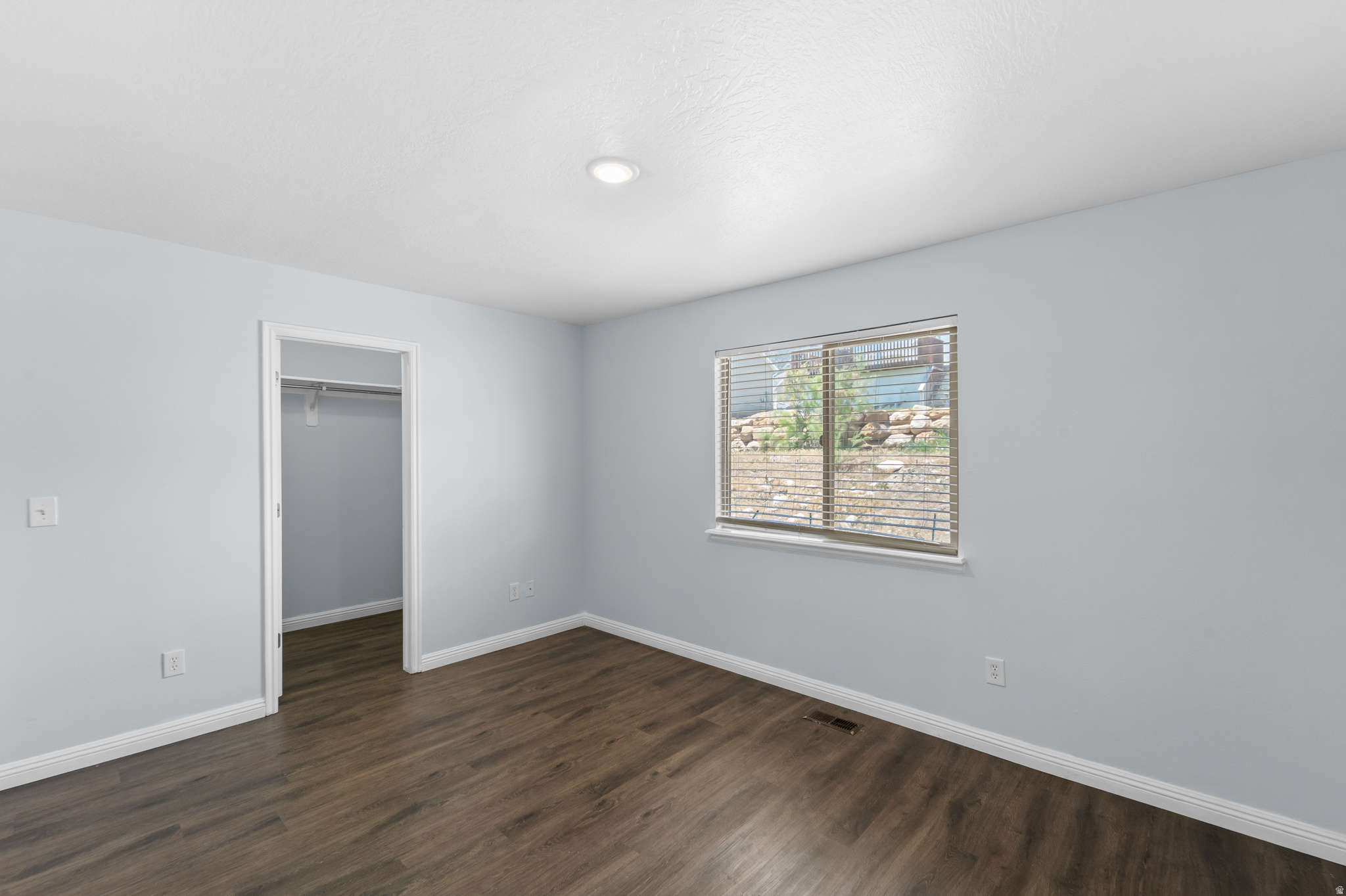 LAKE MOUNTAIN ESTATES - Residential