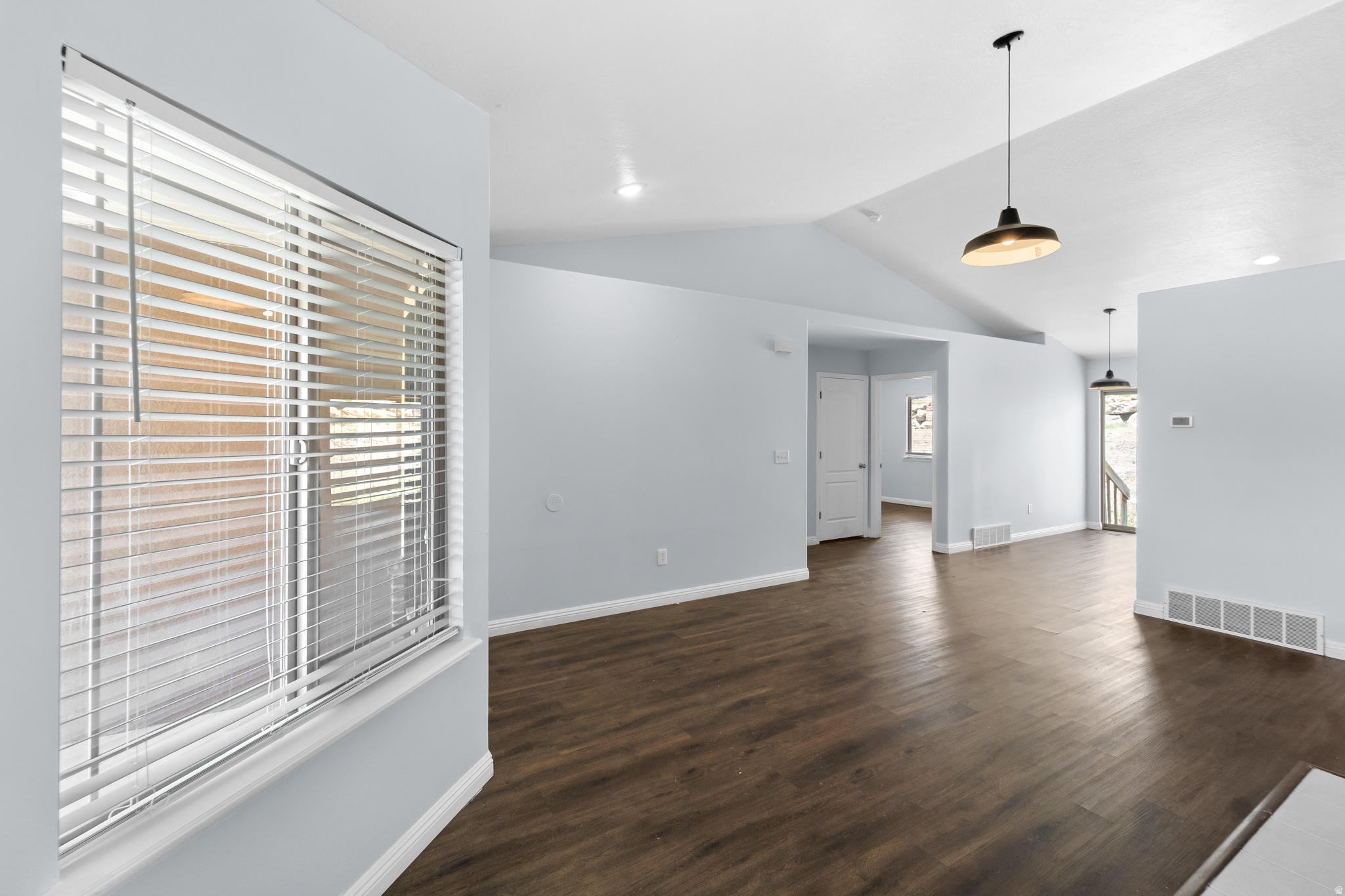 LAKE MOUNTAIN ESTATES - Residential