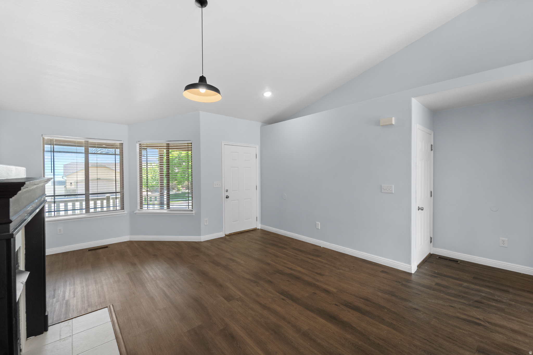 LAKE MOUNTAIN ESTATES - Residential