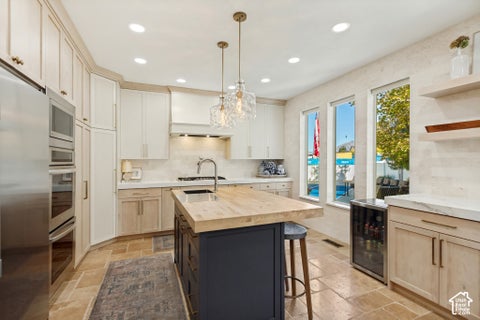 Tiny photo for 2047 E CANDLE TREE CV S, Sandy, UT 84092 (MLS # 2191775)