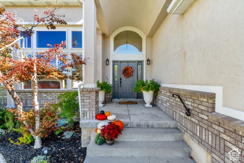 Tiny photo for 2047 E CANDLE TREE CV S, Sandy, UT 84092 (MLS # 2191775)