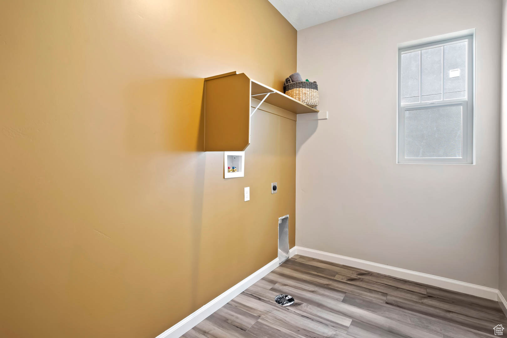 DAYBREAK - Residential