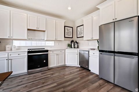 Tiny photo for 11654 GANNETT WAY S #555, South Jordan, UT 84009 (MLS # 2118914)