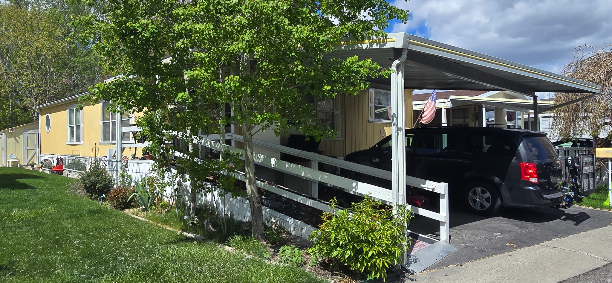 COUNTRY CLUB ESTATES - Residential
