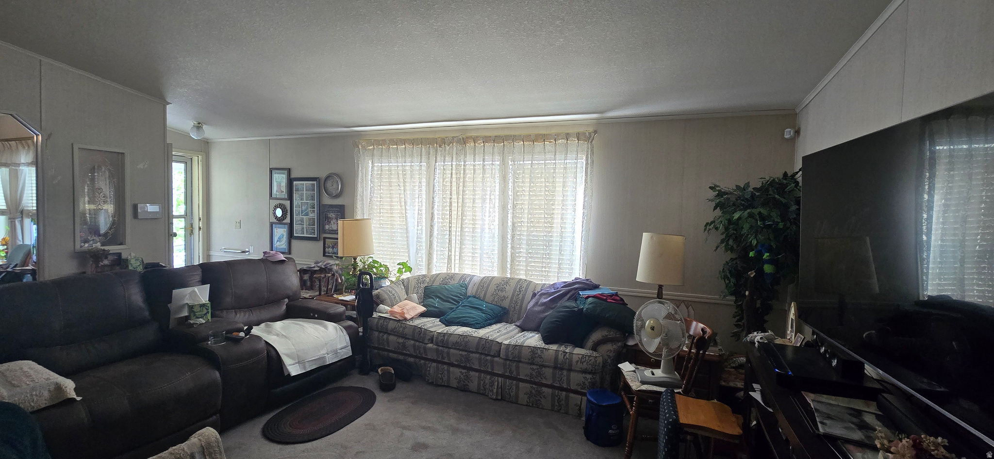 COUNTRY CLUB ESTATES - Residential