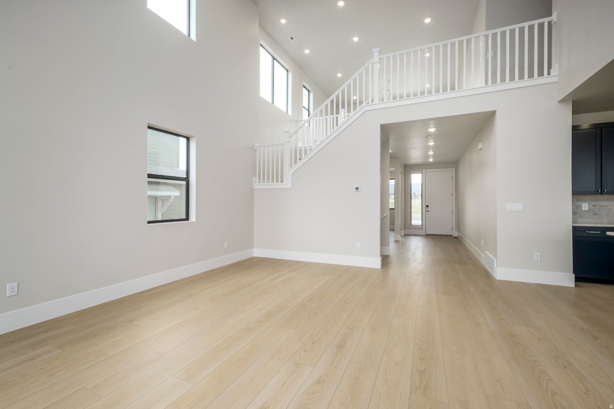 CROSSINGS AT LAKE CREEK - Residential