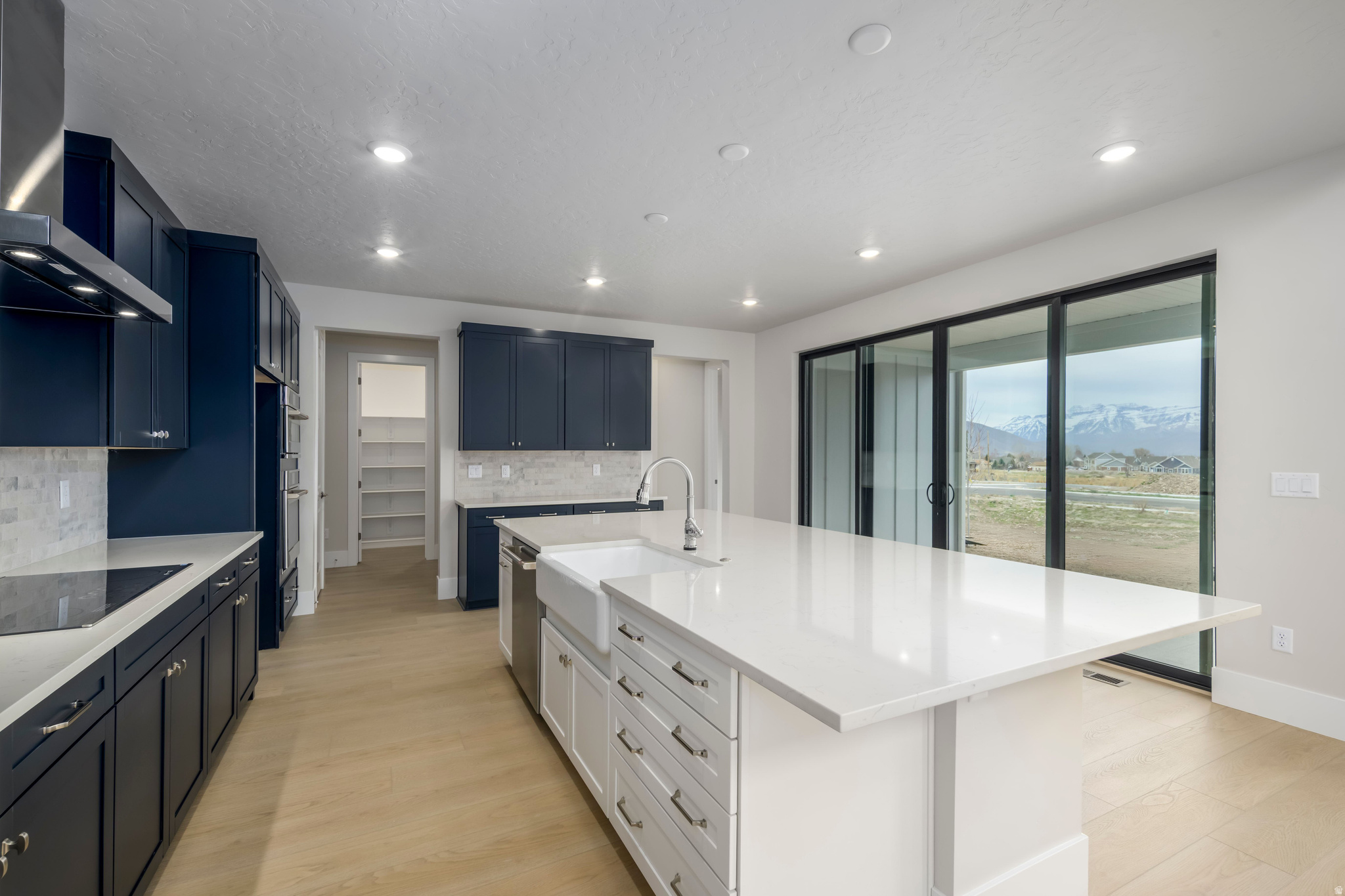 CROSSINGS AT LAKE CREEK - Residential