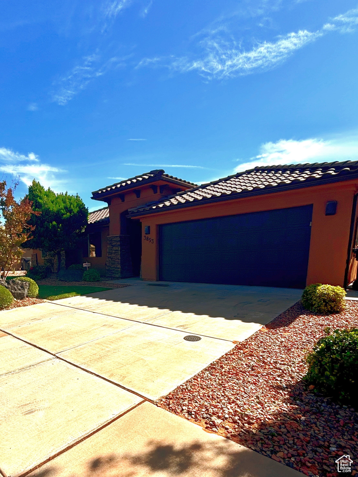 3853 Mitchell Dr, Santa Clara, Utah image 3