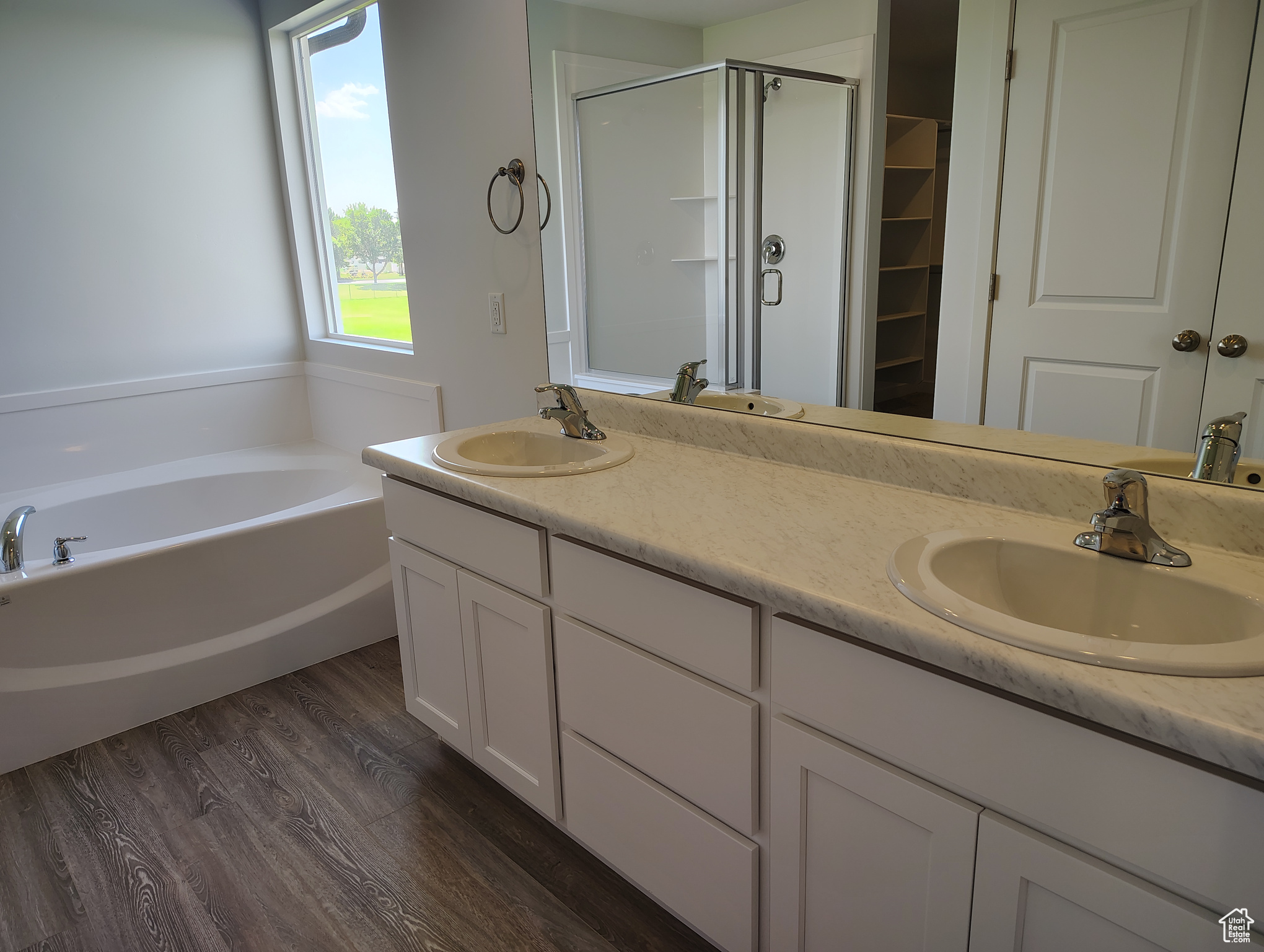 SUNSET ESTATES - Residential