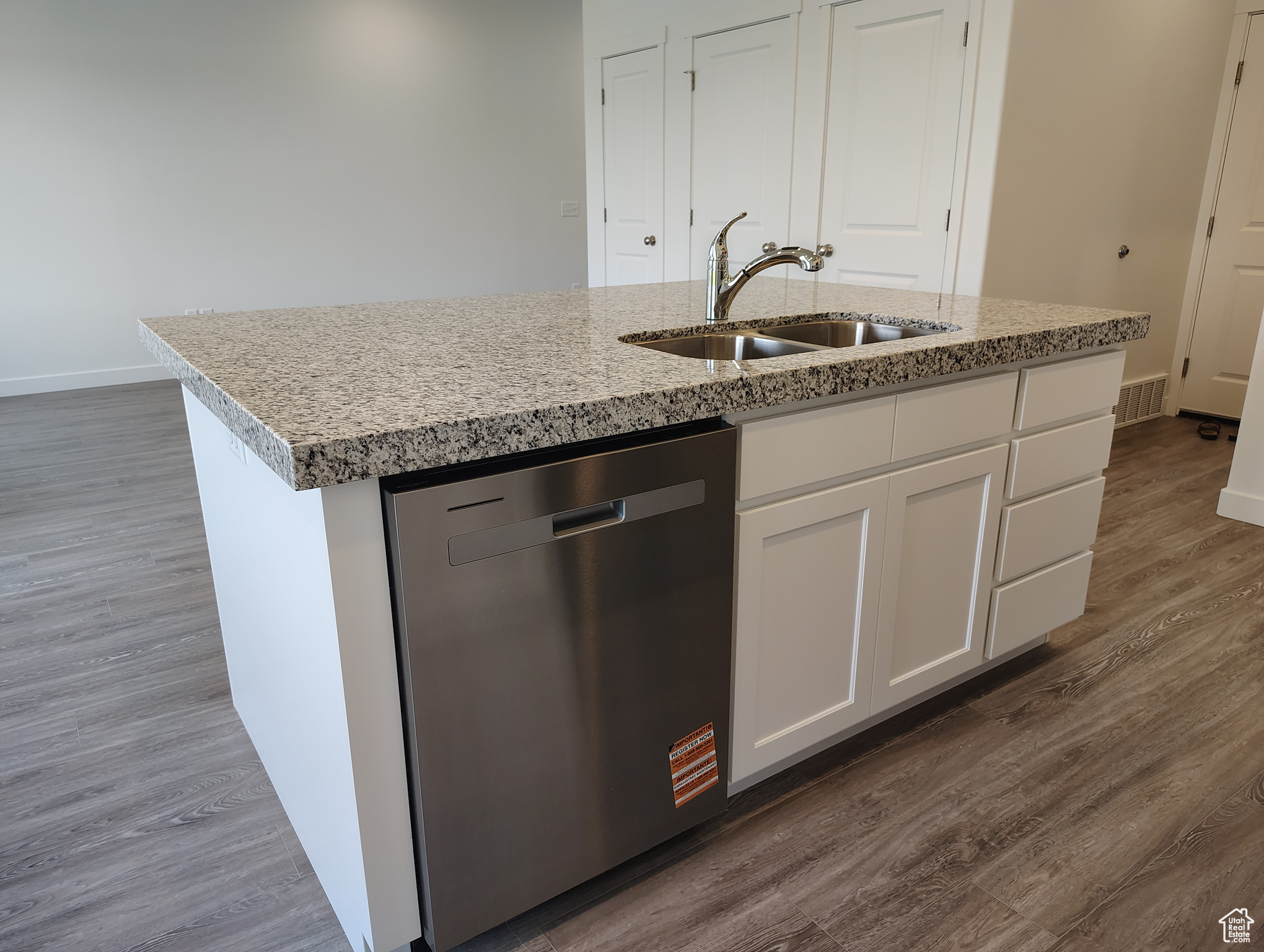 SUNSET ESTATES - Residential