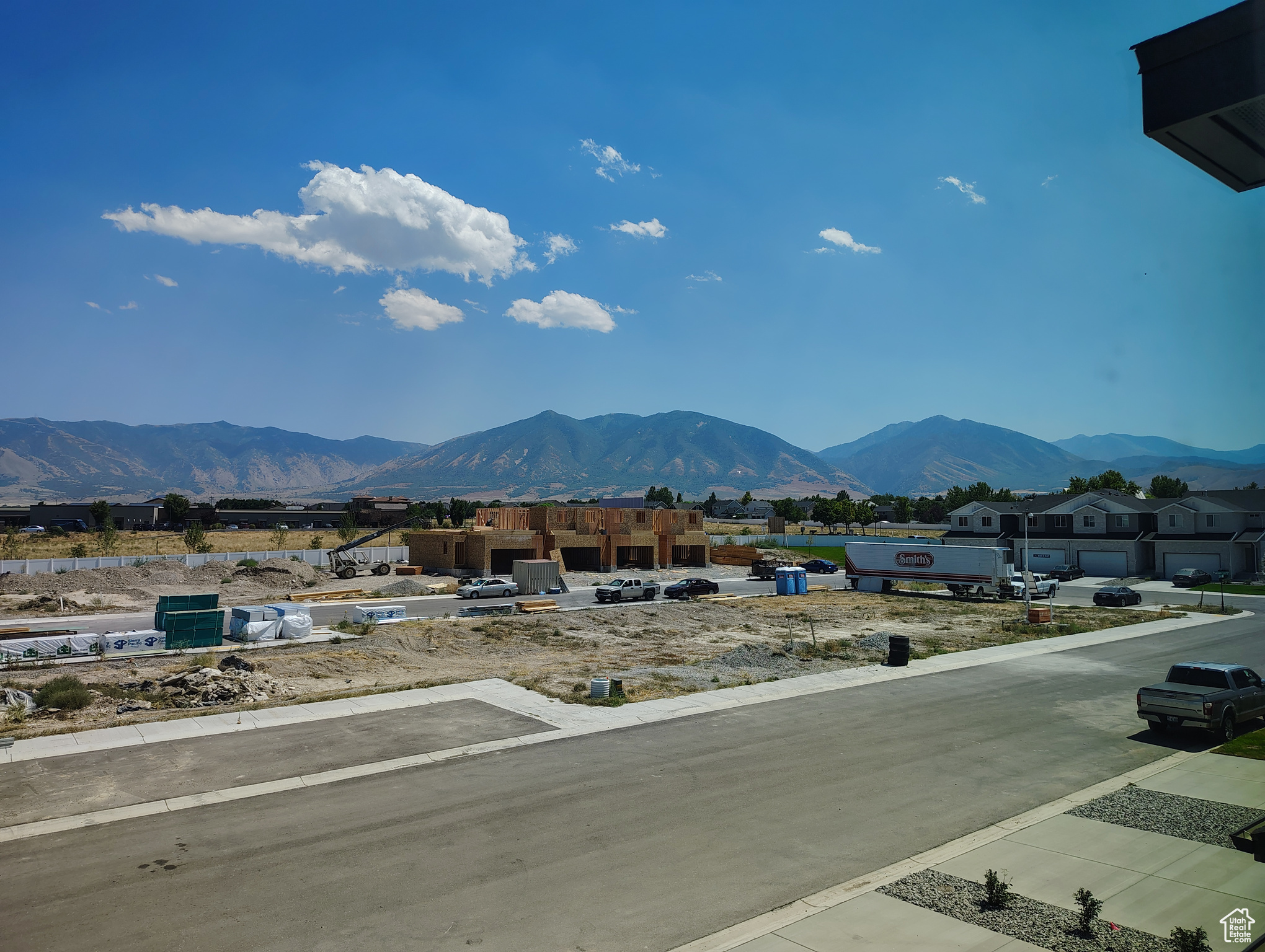 SUNSET ESTATES - Residential