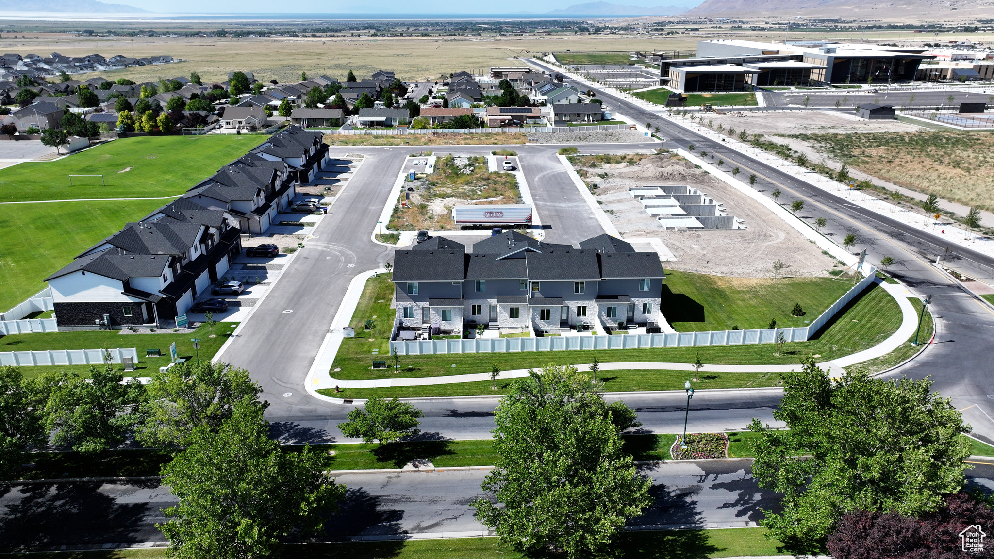 SUNSET ESTATES - Residential