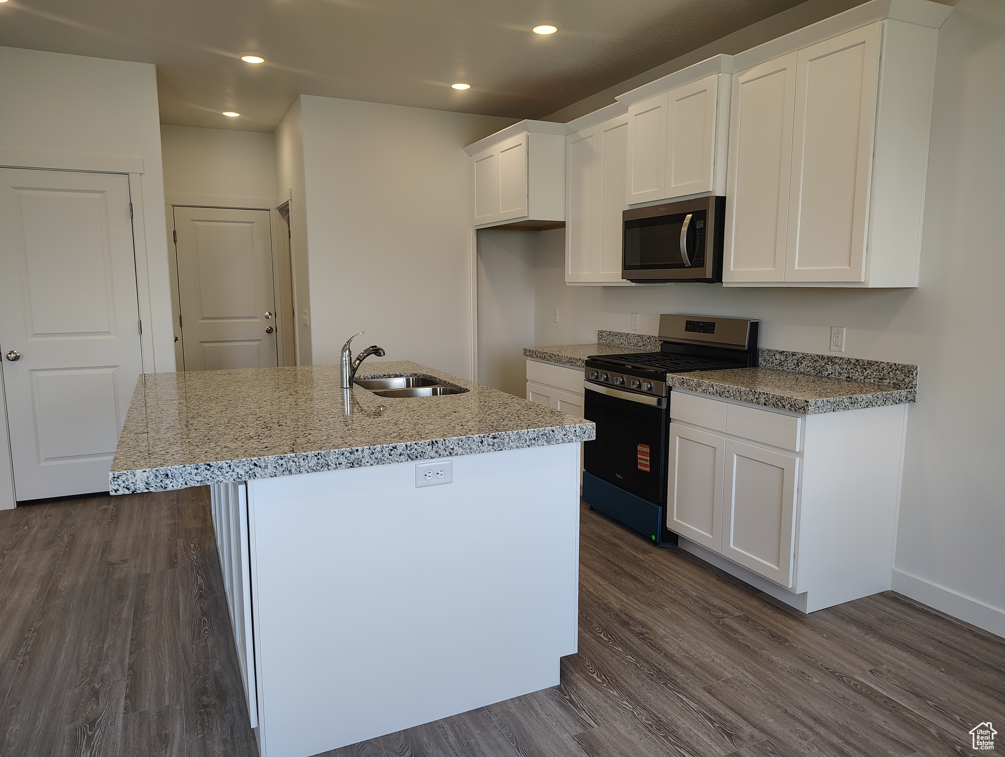 SUNSET ESTATES - Residential