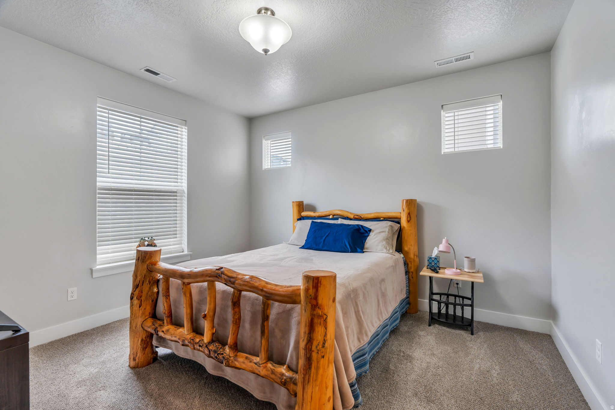 QUAILHILL - Residential