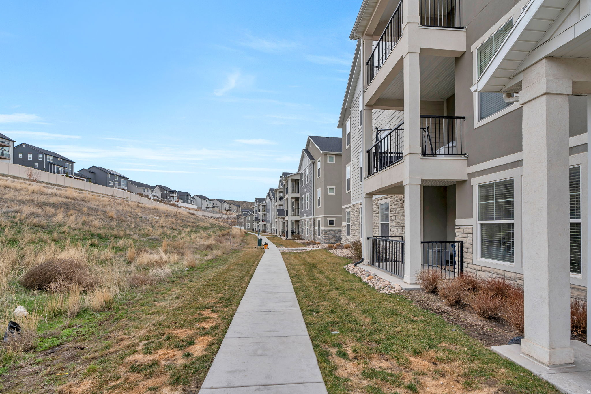 QUAILHILL - Residential