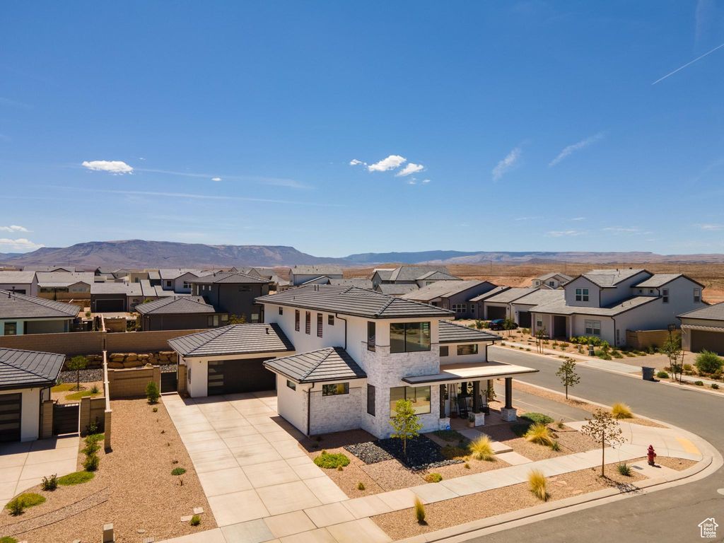 Photo of 755 W JUNIPER DR, Saint George, UT 84790 (MLS # 2118254)