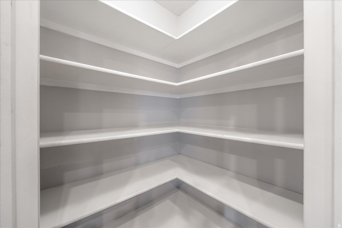 SHADOW MOUNTAIN 4-A - Residential