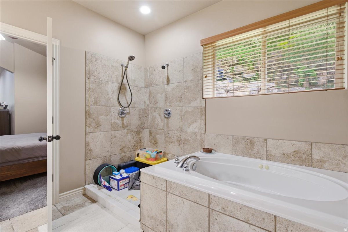 ROLLING OAKS #3 - Residential