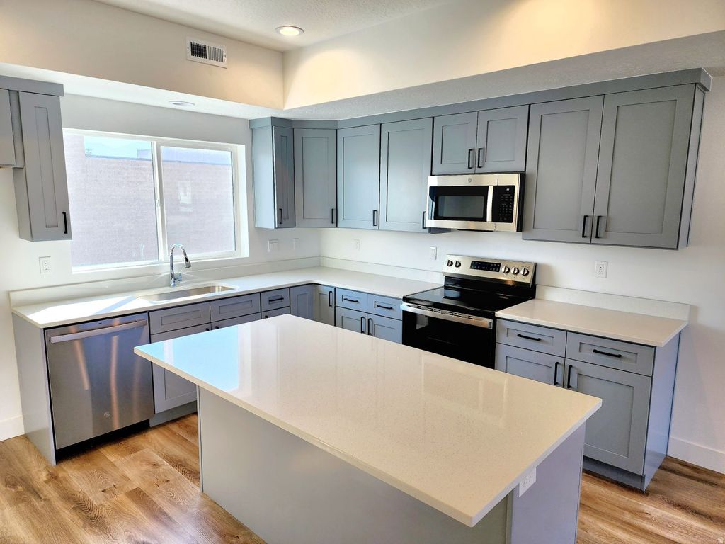Photo of 971 W 1700 S #116, Salt Lake City, UT 84104 (MLS # 2125361)
