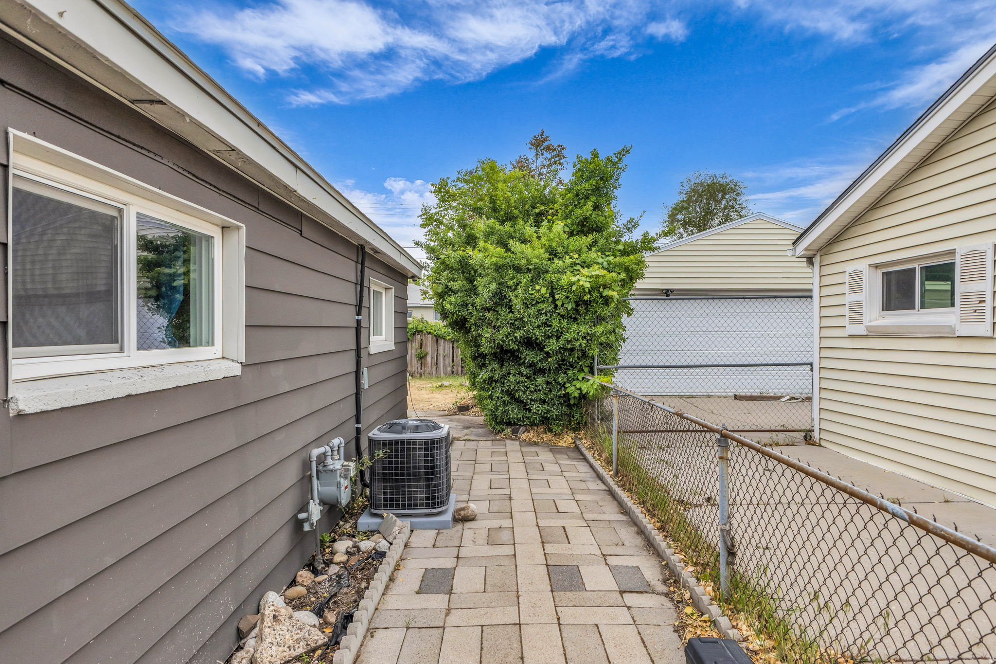 HOFFMAN HEIGHTS - Residential