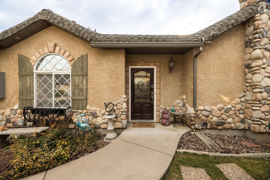 Photo of 472 W COBBLESTONE DR., Providence, UT 84332 (MLS # 2142637)