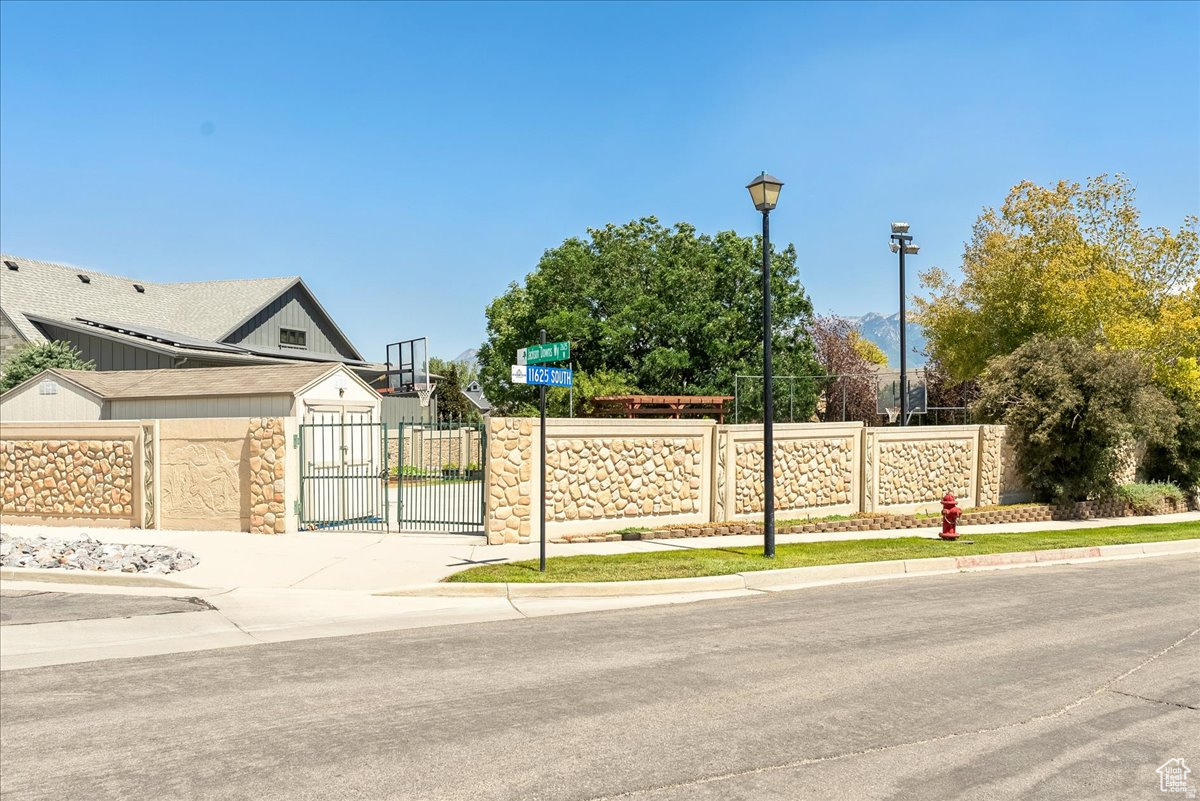 CHARTER POINTE - Residential