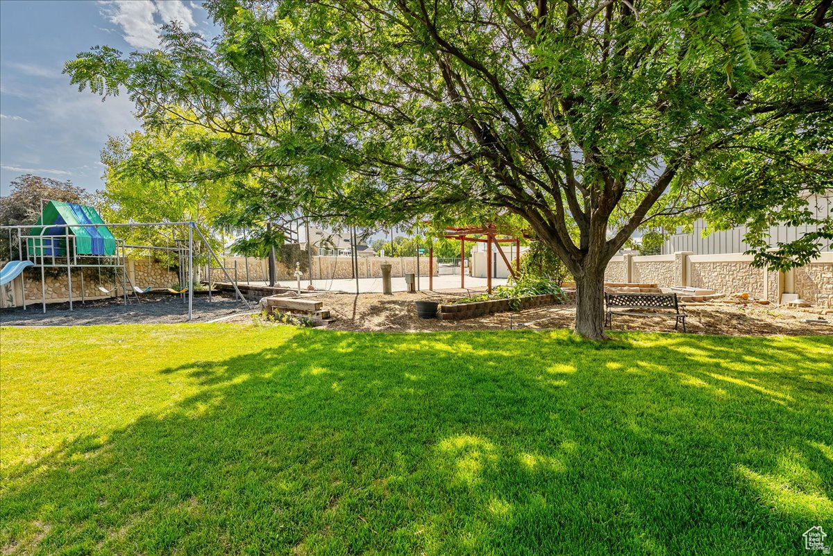 CHARTER POINTE - Residential