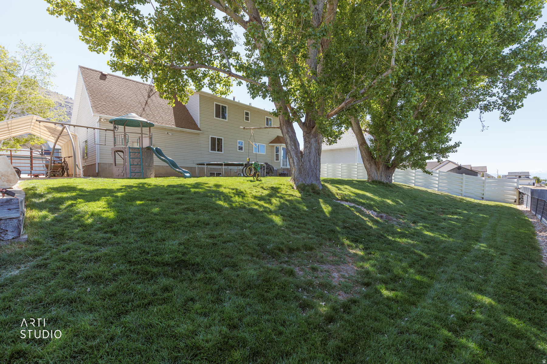 HERITAGE HILLS - Residential