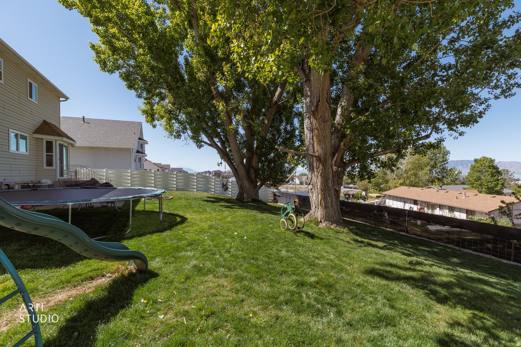 HERITAGE HILLS - Residential