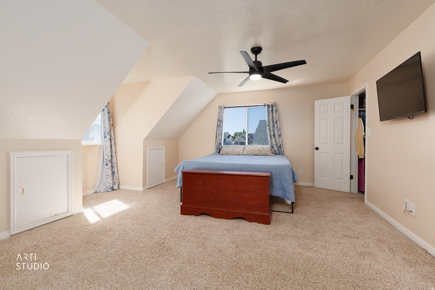 HERITAGE HILLS - Residential