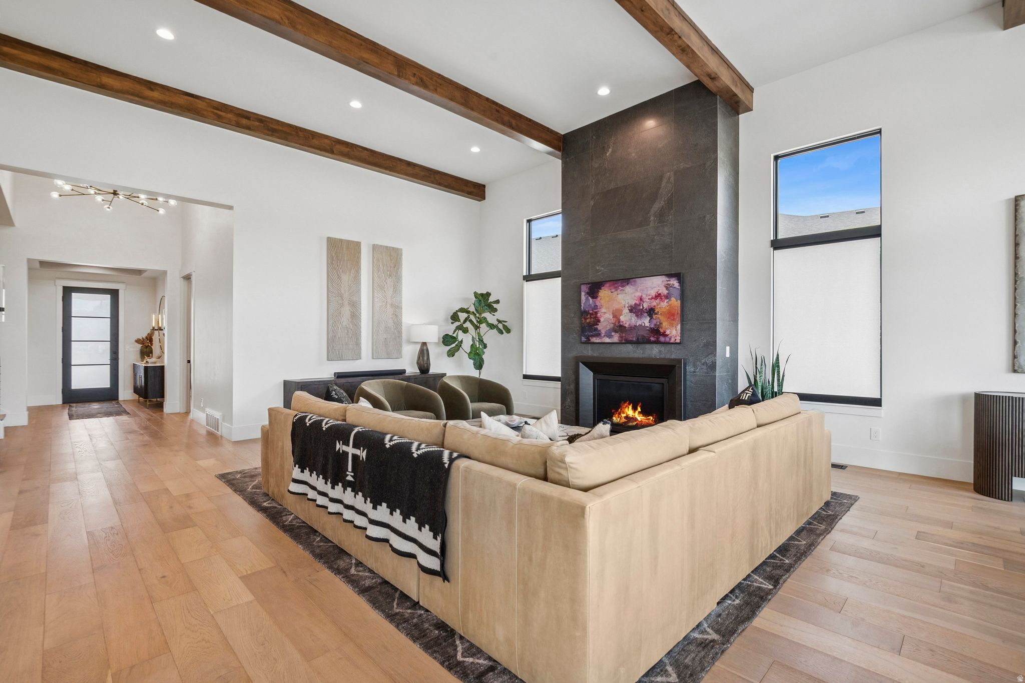 EDEN ESCAPE - Residential