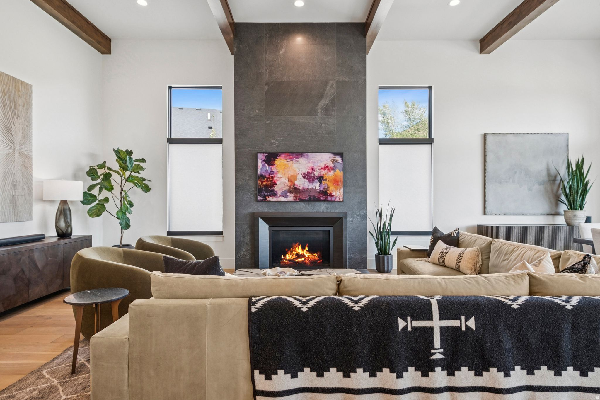 EDEN ESCAPE - Residential