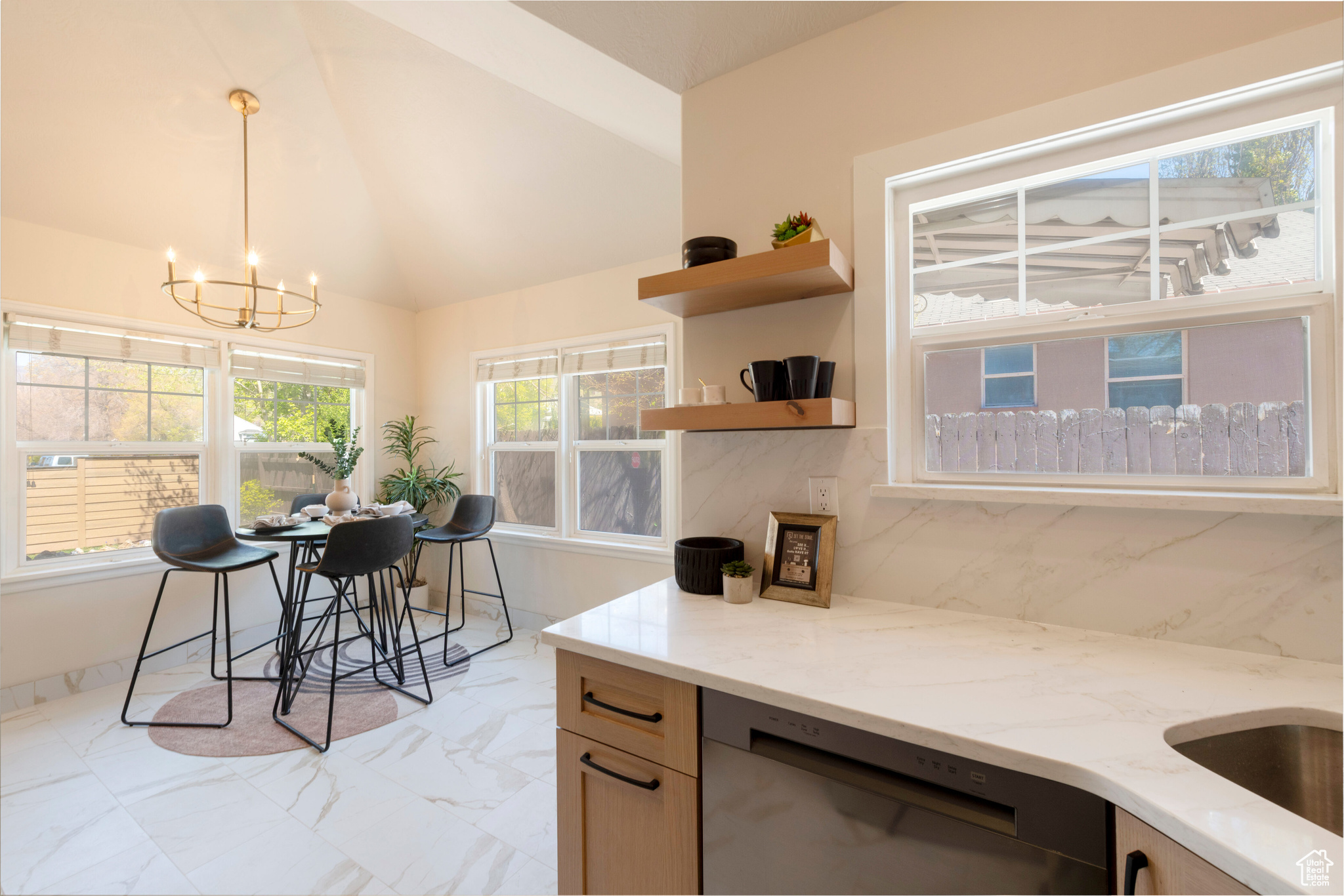 COUNTRY CLUB HEIGHTS - Residential