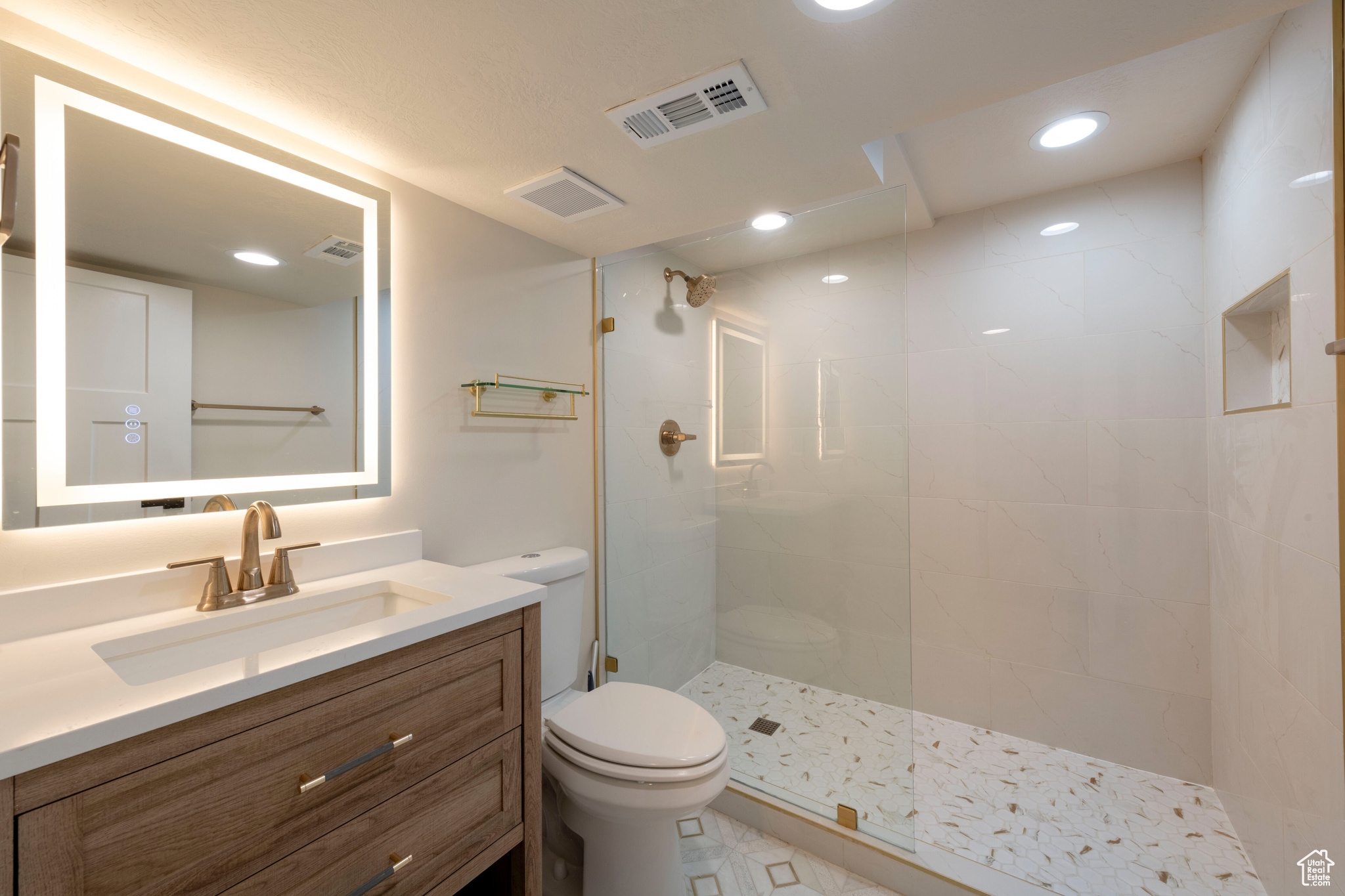 COUNTRY CLUB HEIGHTS - Residential