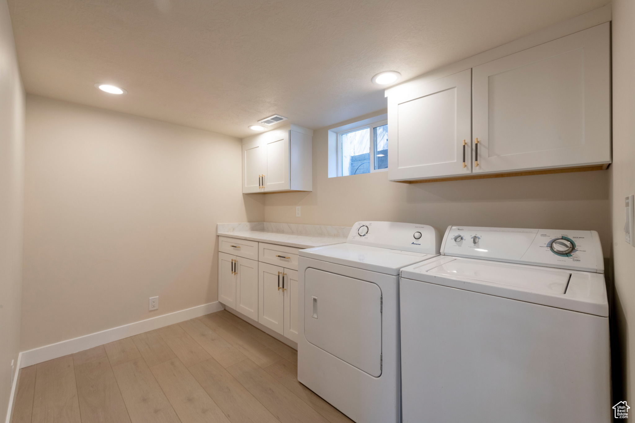 COUNTRY CLUB HEIGHTS - Residential