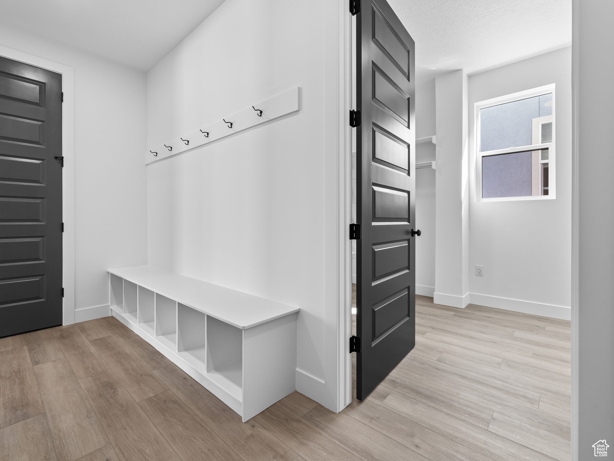 BRISTOL FARMS - Residential