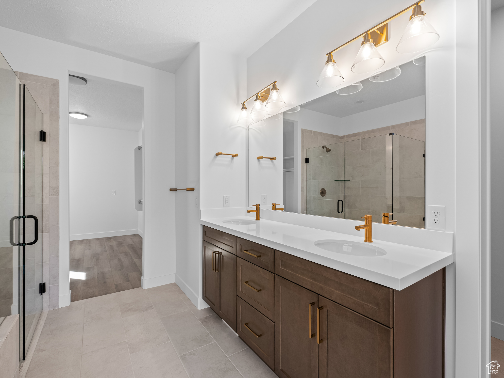 BRISTOL FARMS - Residential